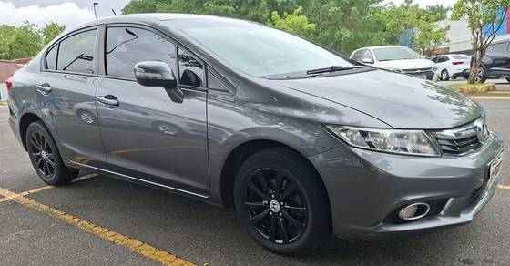 HONDA CIVIC 2.0 LXR 16V FLEX 4P AUTOMÁTICO HONDA CIVIC 2.0 LXR 16V FLEX 4P AUTOMÁTICO